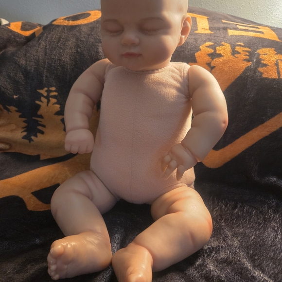 Realistic Big Baby Doll - Picture 3 of 4